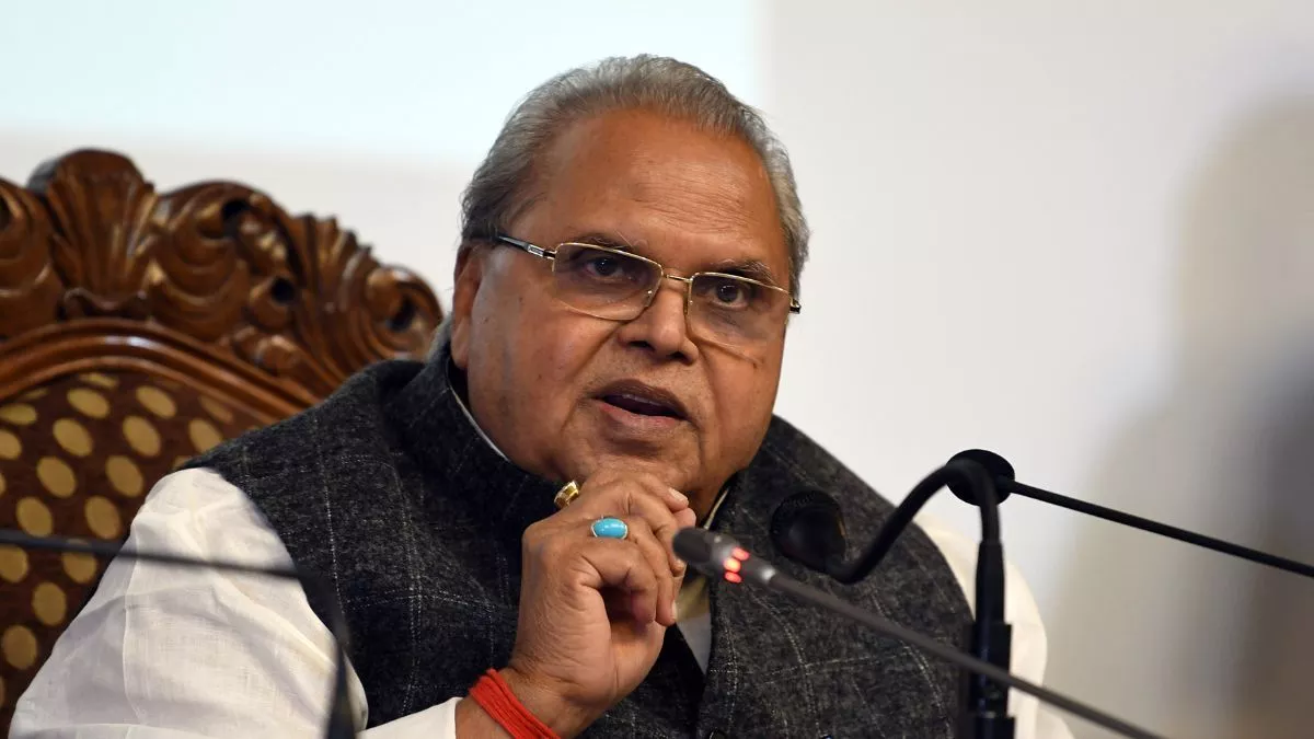 CBI summons former J&K Governor Satya Pal Malik in Reliance Insurance scam case